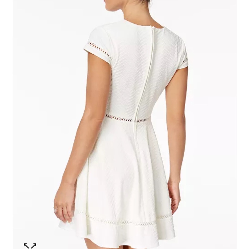 Elegant White Dress - Picture 2 of 5